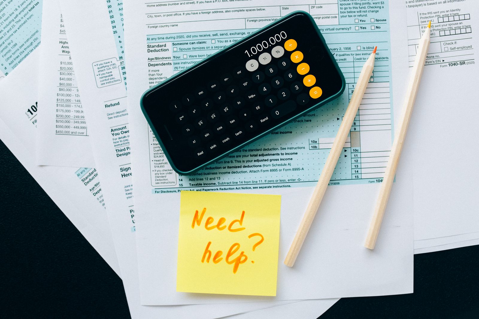 Austin plumber writing a written estimate for residential plumbing work
